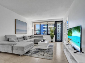 Cozy 2 Bedroom Ocean View Beach Service 707